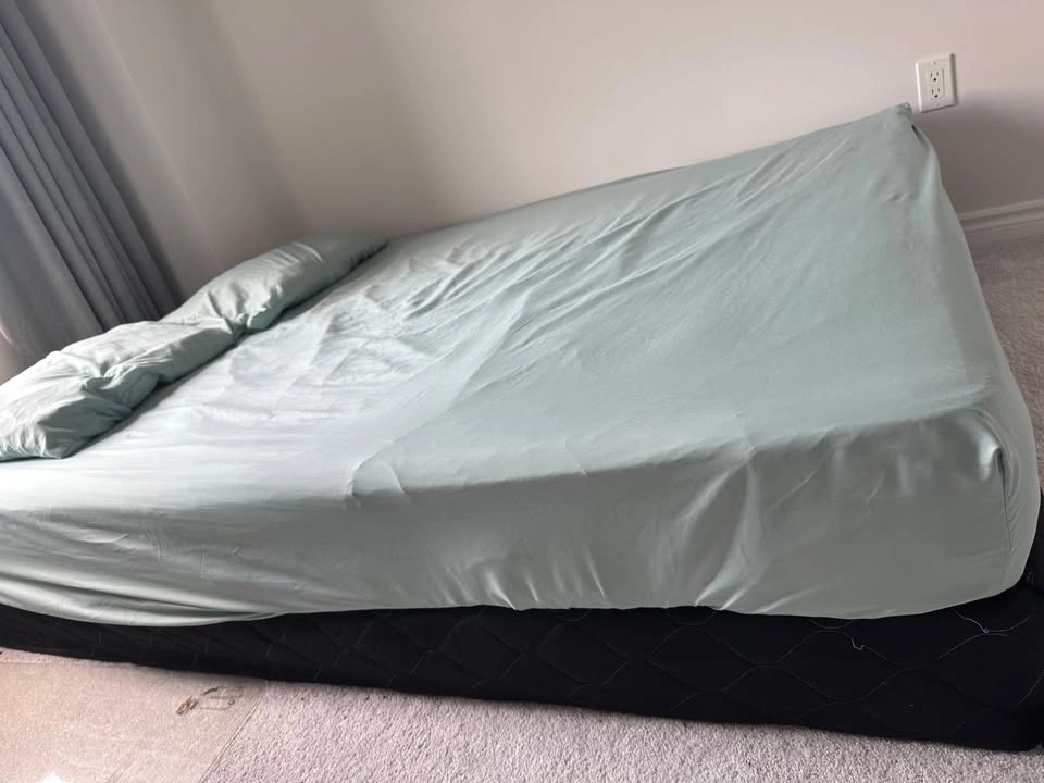 Queen Size Spring Mattress + Box Spring with Frame - photo 2