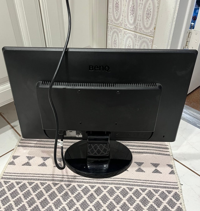 Computer Monitor - photo 2