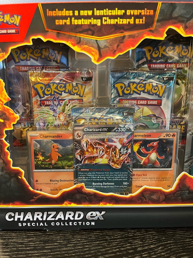 Pokémon Charizard Box - photo 2