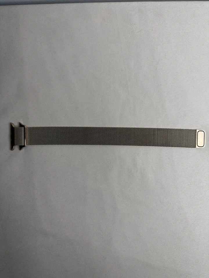 Apple Watch Milanese Loop – Brand New Open Box – $100 - photo 3