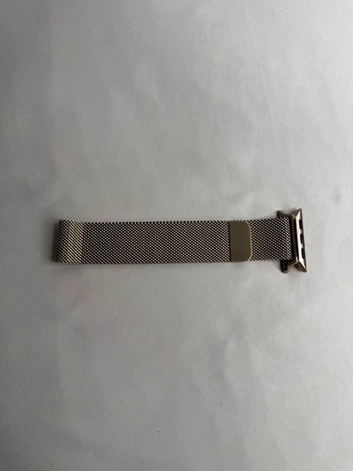 Apple Watch Milanese Loop – Brand New Open Box – $100 - photo 5
