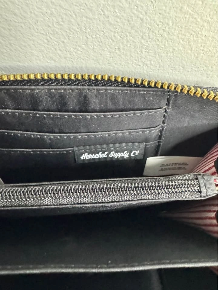 Herschel Supply Co. Small Purse / Wallet – Authentic - photo 3
