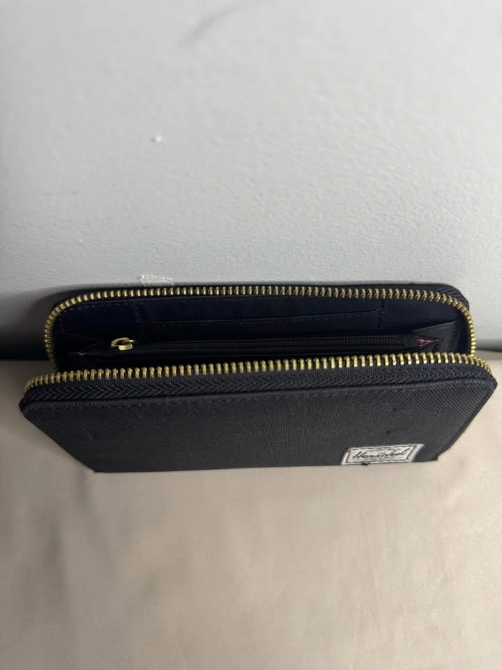 Herschel Supply Co. Small Purse / Wallet – Authentic - photo 4