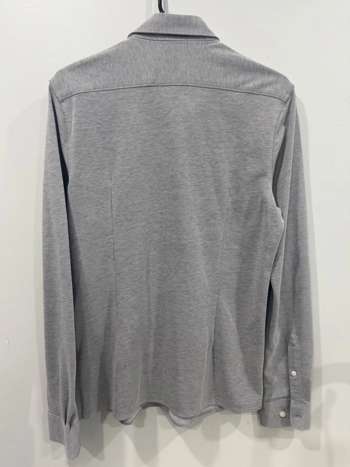 RW&CO Slim Fit Shirt – Grey – Small/Medium – Excellent Condition - photo 2