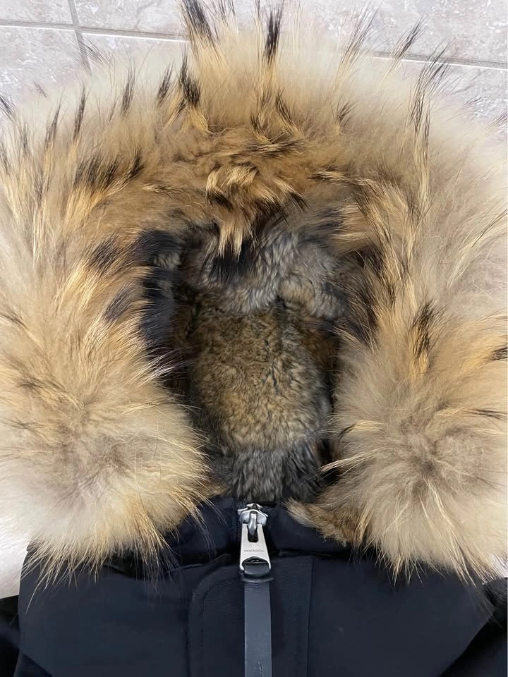 Authentic Mackage Dixon-R 2-in-1 Down Bomber Jacket Size 38 - photo 3