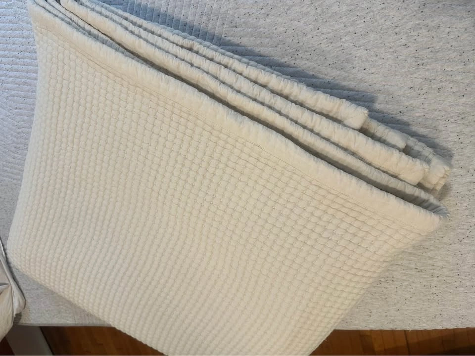 KOTN Quilted Comforter - photo 4
