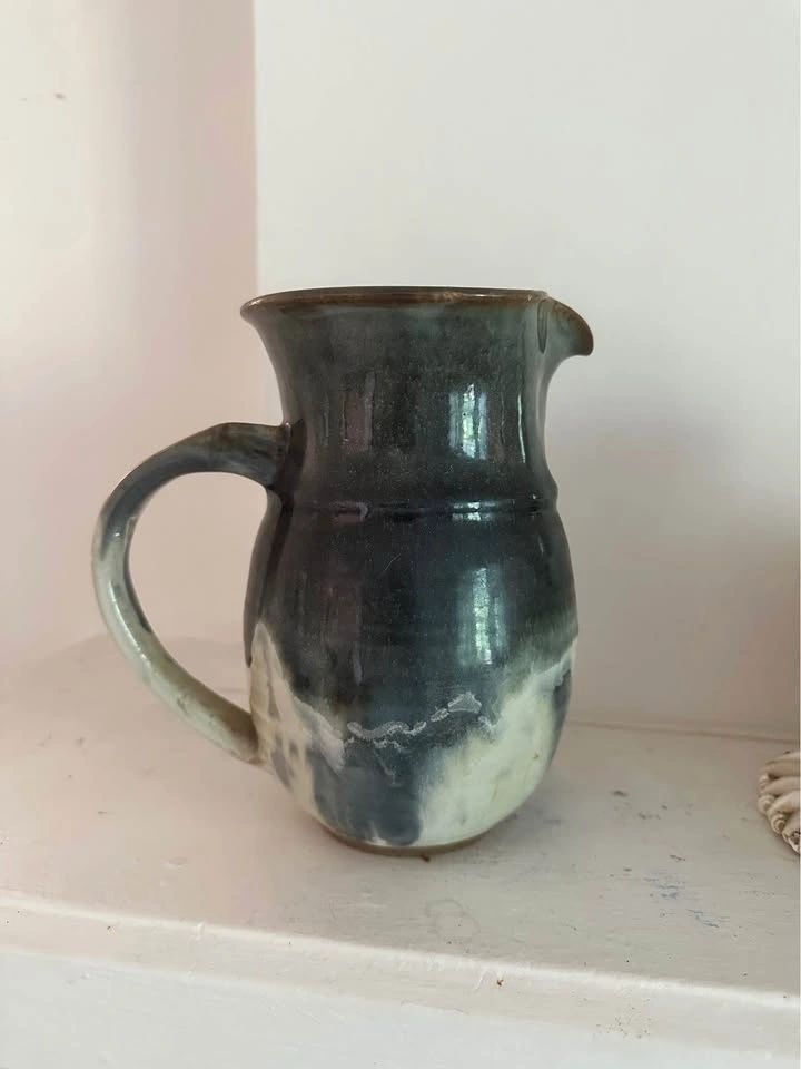 Clay Water Jug - photo 2