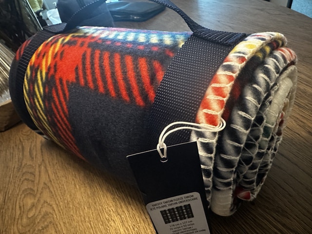 HBC Stripes Hudson’s Bay Varsity Tartan Polar Fleece Throw - photo 2