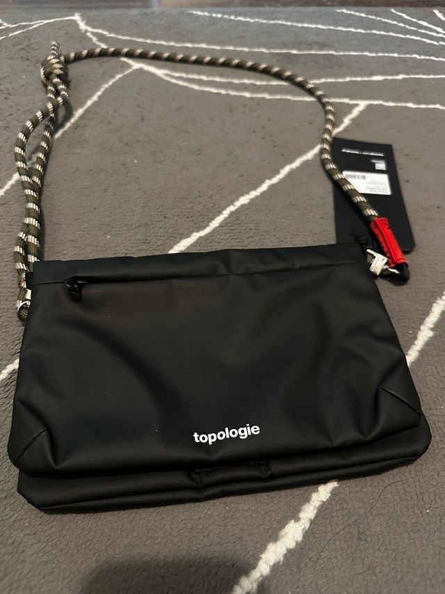 Topologie flat sacoche crossbody bag