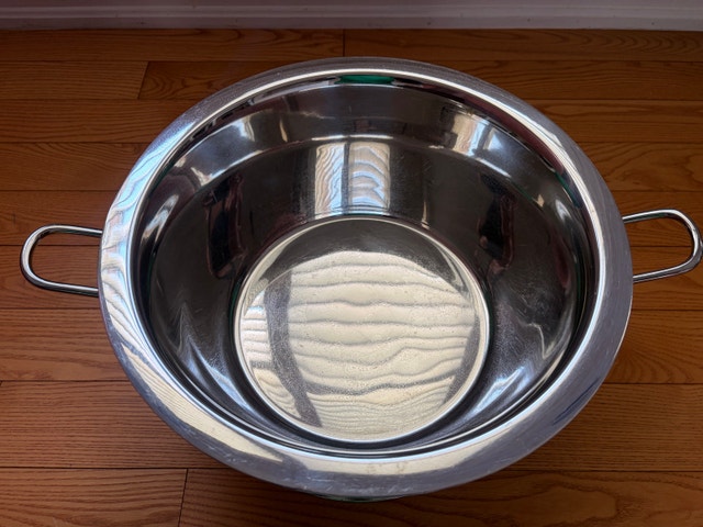 Large stainless steel bucket - photo 3