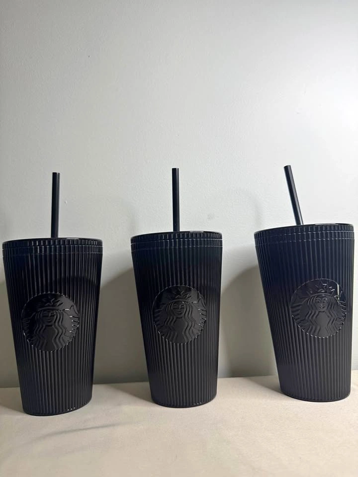 Starbucks Reusable Black Tumbler 16oz (473mL) – Brand New