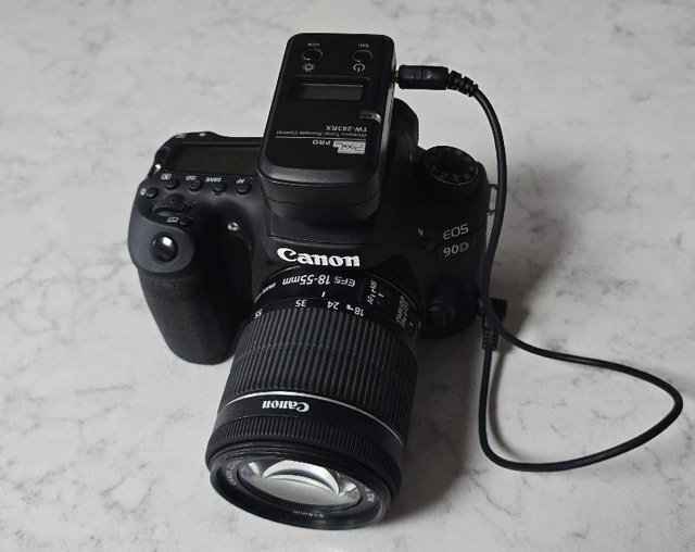 Canon 90D DSLR - Mint - photo 3