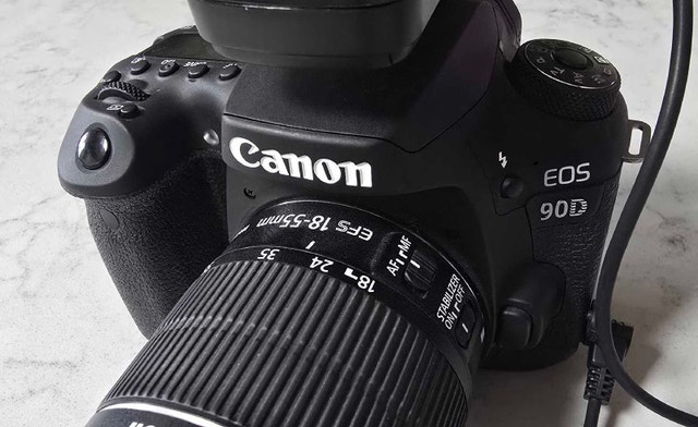 Canon 90D DSLR - Mint - photo 4