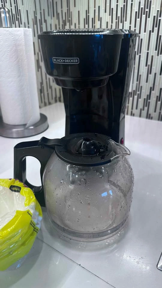 Black and decker coffee maker - photo 3