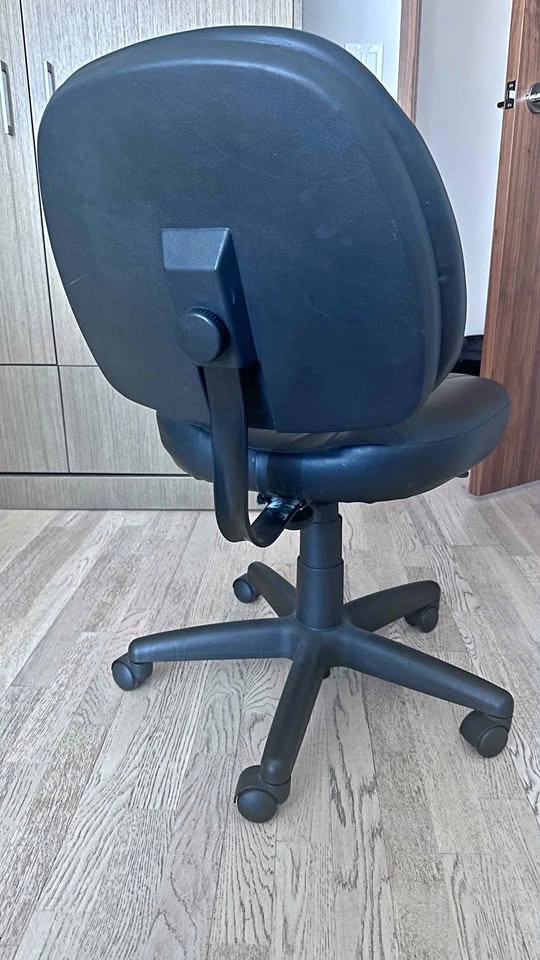 Black Faux Leather Armless Office Task Chair