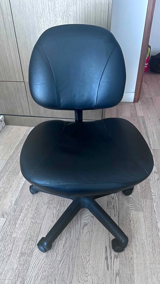 Black Faux Leather Armless Office Task Chair - photo 3