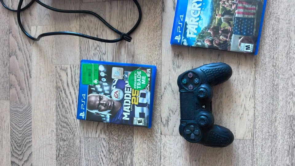 Sony PlayStation 4 1TB Console with 7 Games - photo 4