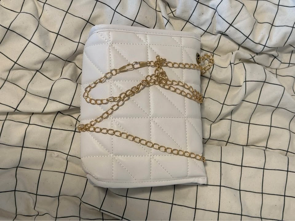 New White Quilted Crossbody Bag - photo 4