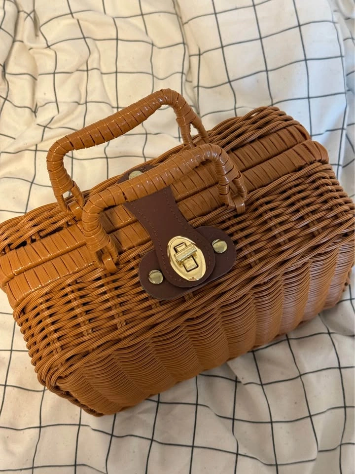 New Vintage Wicker Basket Handbag - photo 2