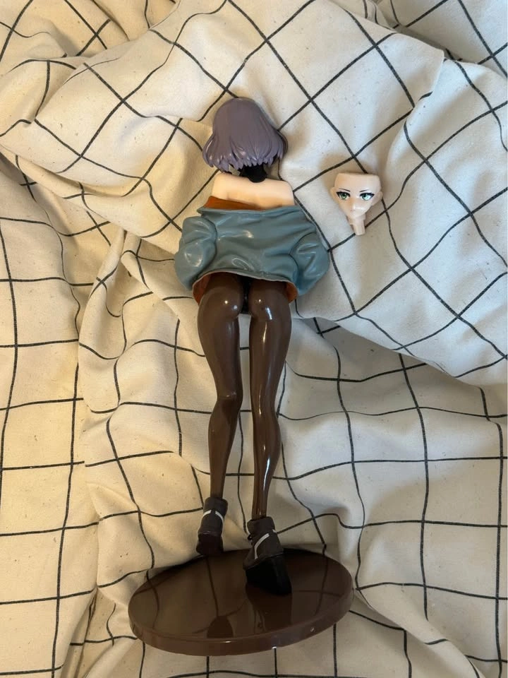 Anime Girl Figure with Stand & Extra Face - photo 2