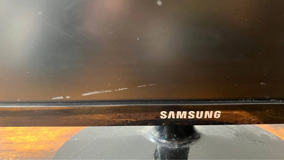 Samsung 24 inch monitor - photo 3