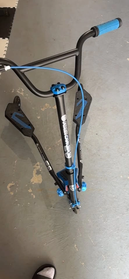 Fliker 3-Wheel Carving Scooter - photo 4