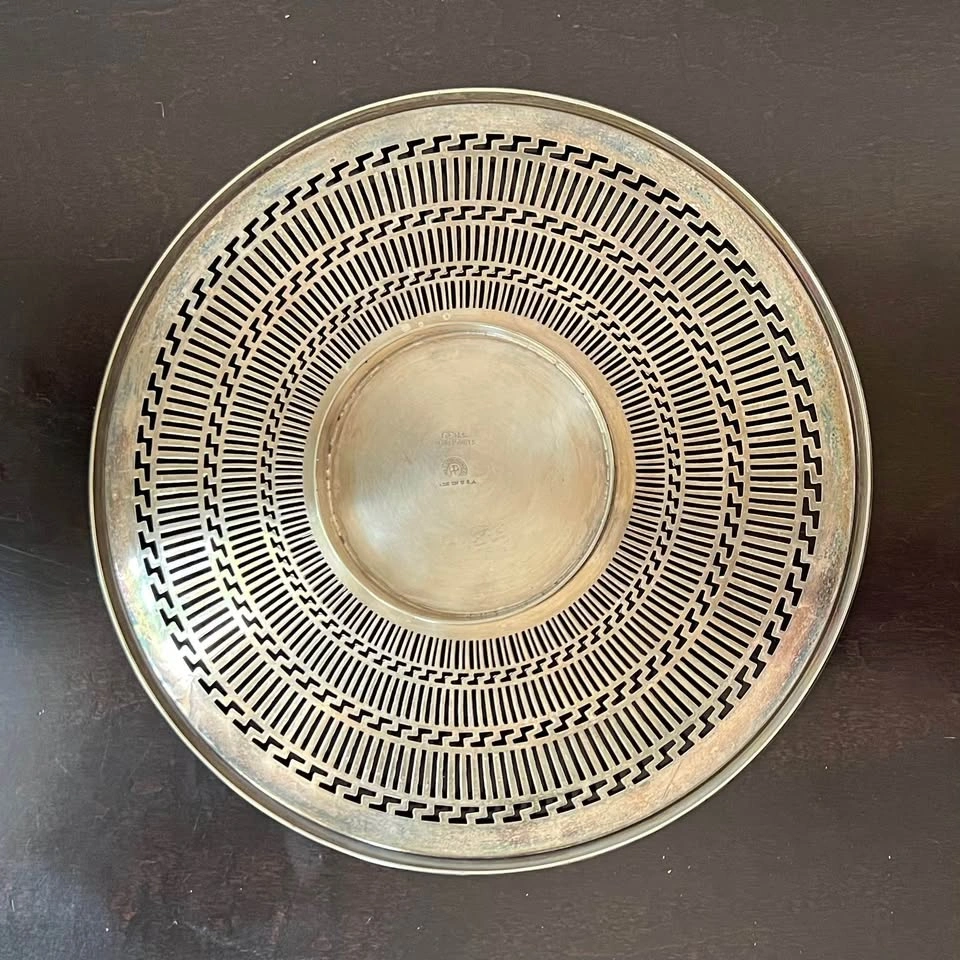 Vintage W.M.Mounts E.P.N.S. Silver-plated Round Footed Tray - photo 2