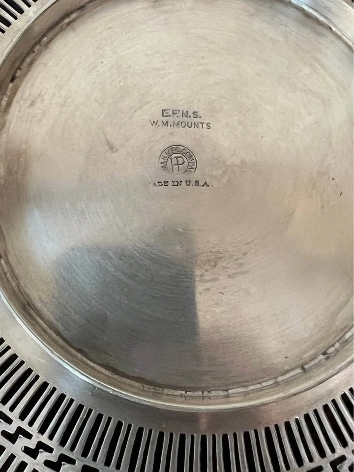 Vintage W.M.Mounts E.P.N.S. Silver-plated Round Footed Tray - photo 3