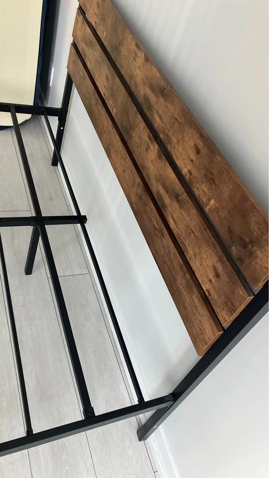 Queen bed frame - photo 4