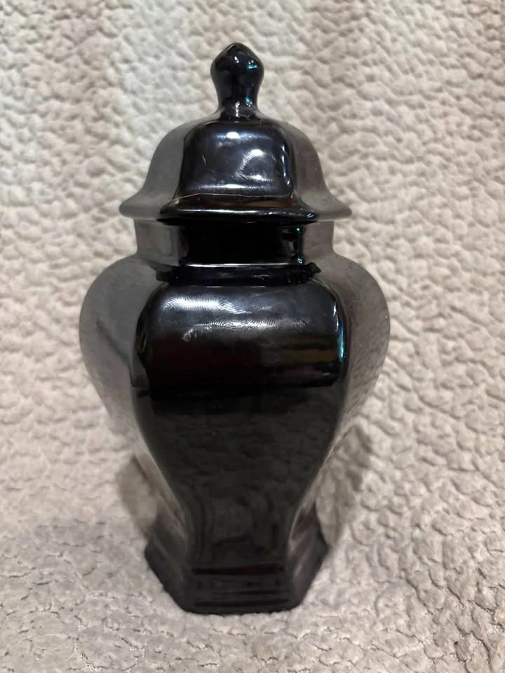Pet Urn Small Black Glossy Ceramic With Removable Bottom Lid