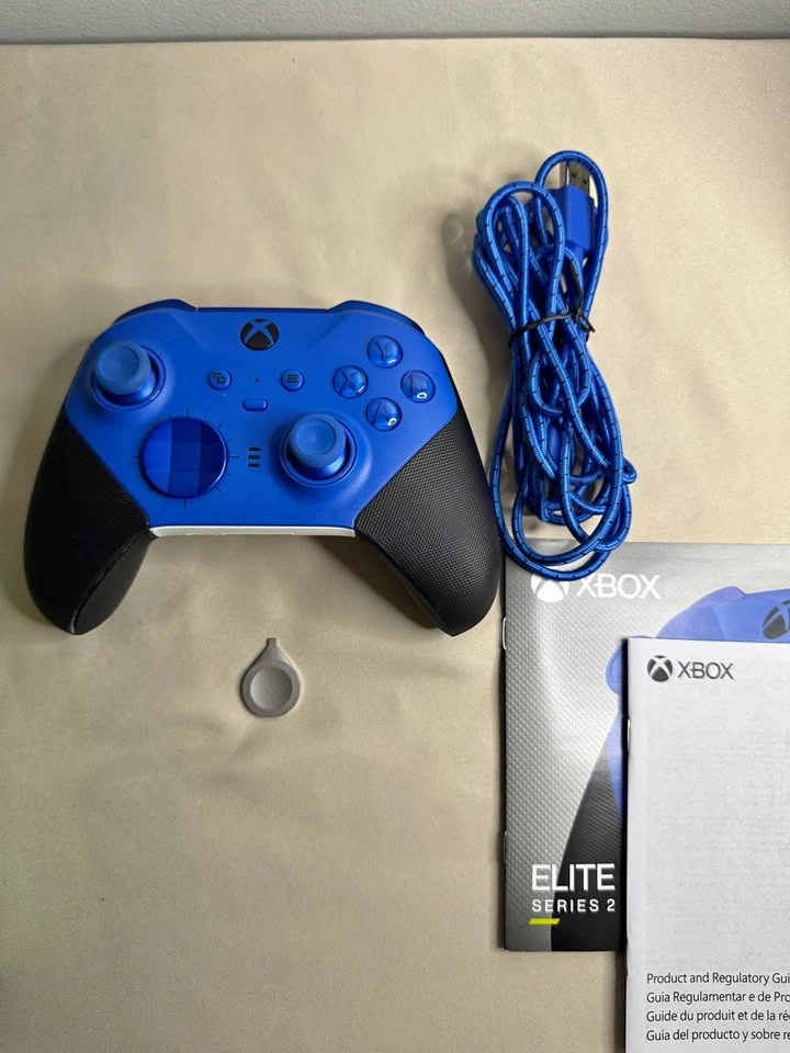 Xbox Elite Wireless Controller Series 1 – Blue – Open Box