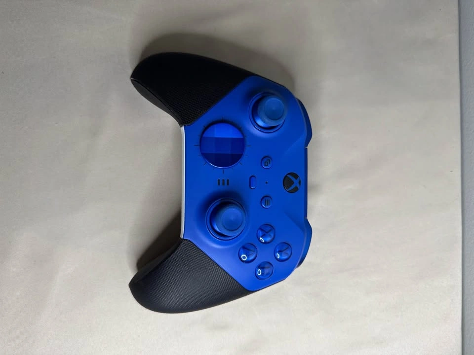 Xbox Elite Wireless Controller Series 1 – Blue – Open Box - photo 4