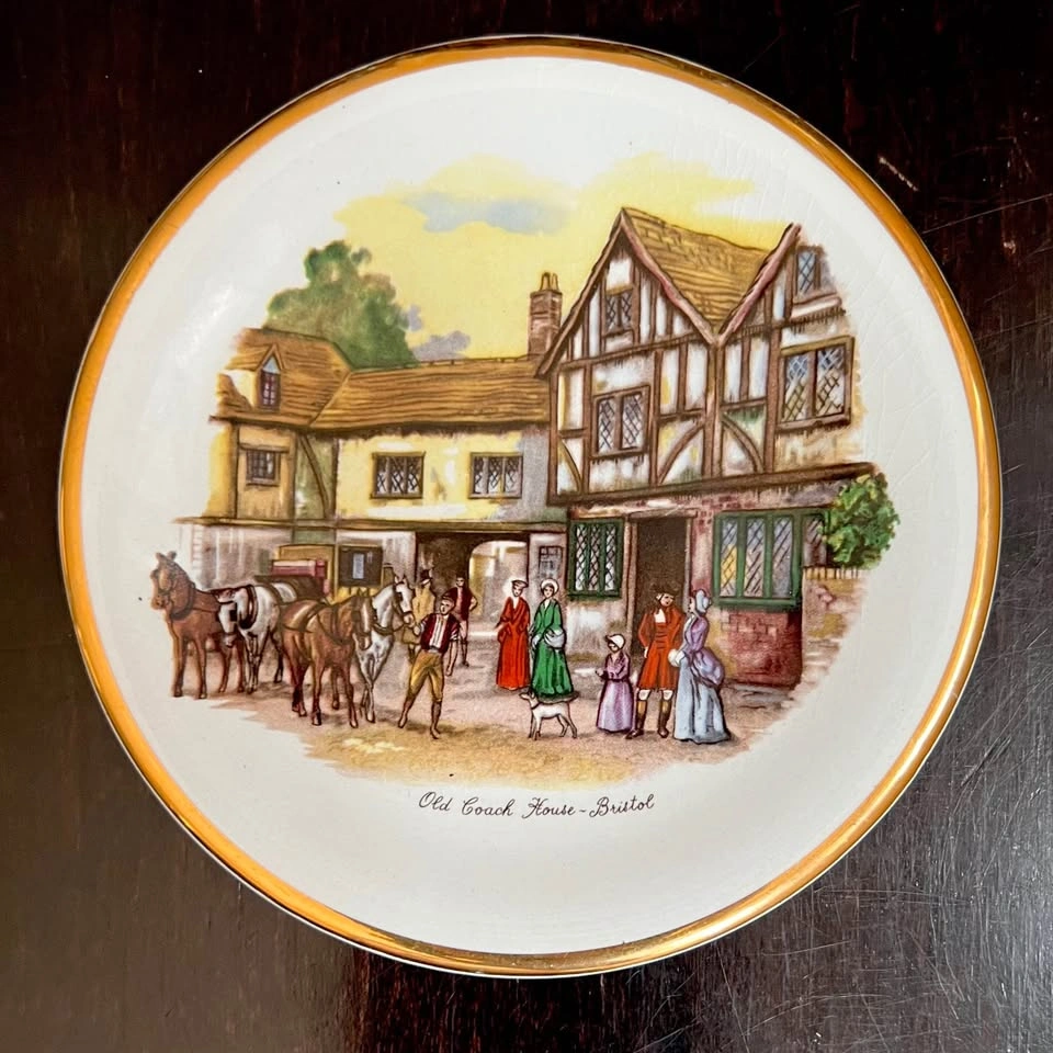 Vintage Harry Hancock Tunstall Ltd Decorative Souvenir Plates - photo 3