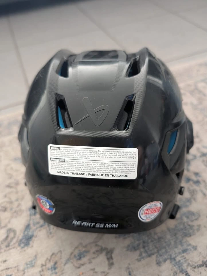 Kids Ice Skates (Adjustable Size 13-3) & Hockey Helmet - photo 3