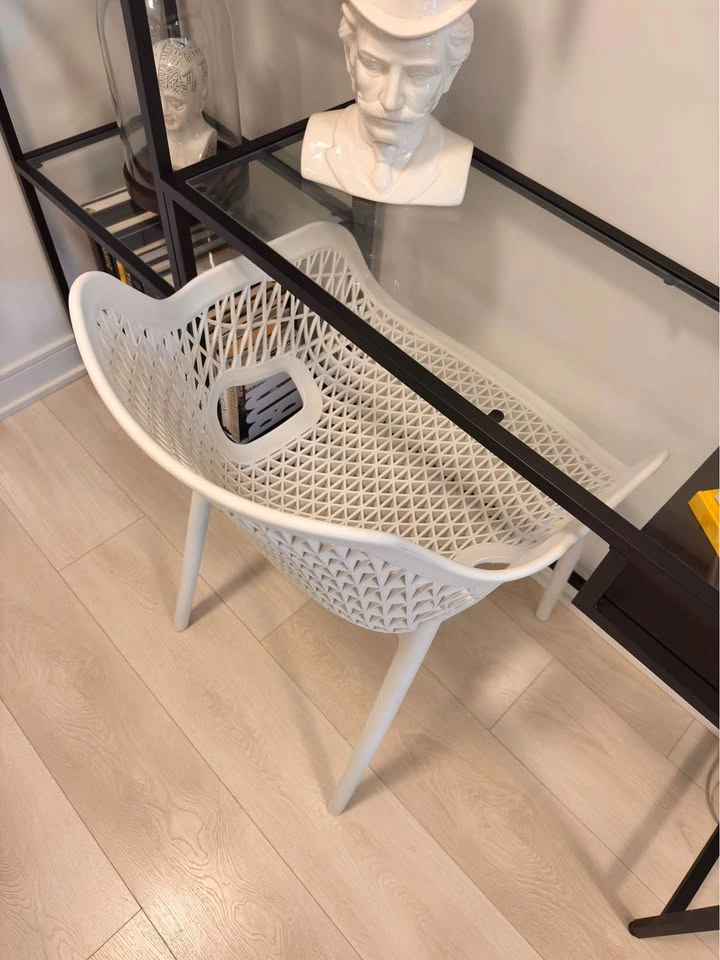 White Plastic Armchair - photo 2