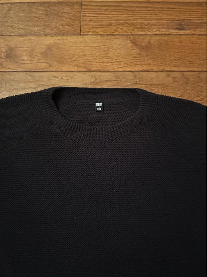 Black Uniqlo Waffle Knit Crew Neck Sweater - photo 4