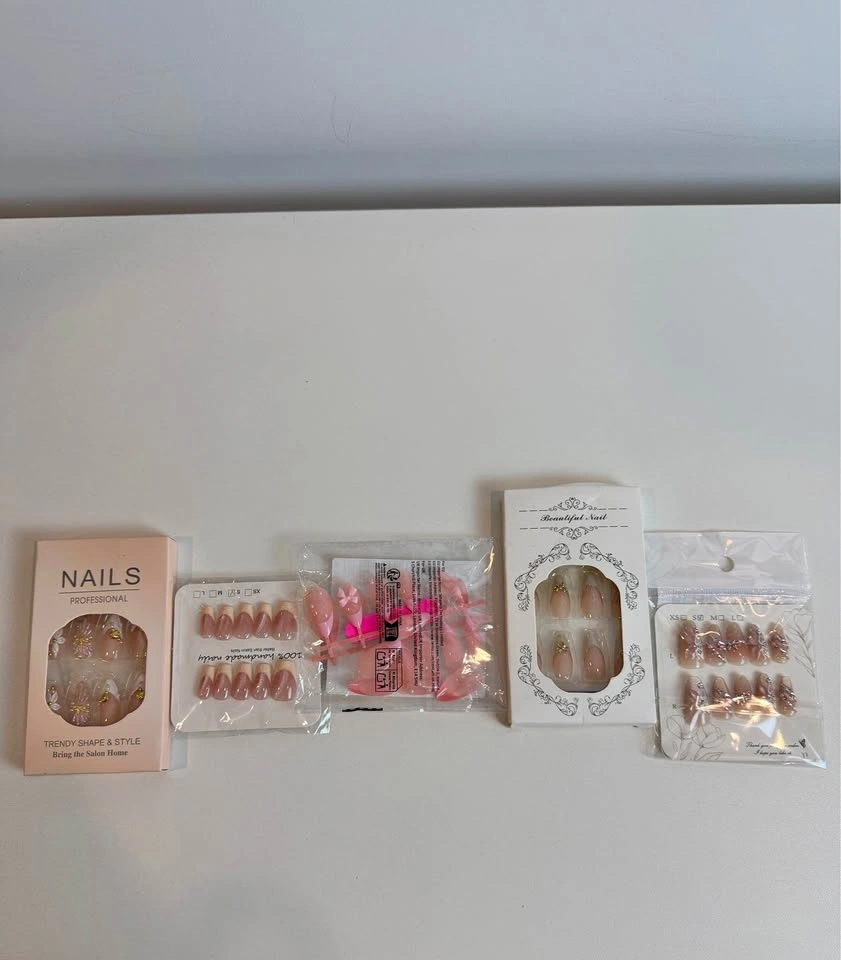 Press-On Nails Bundle Lot of 5 Sets Women Fake Nails Size S