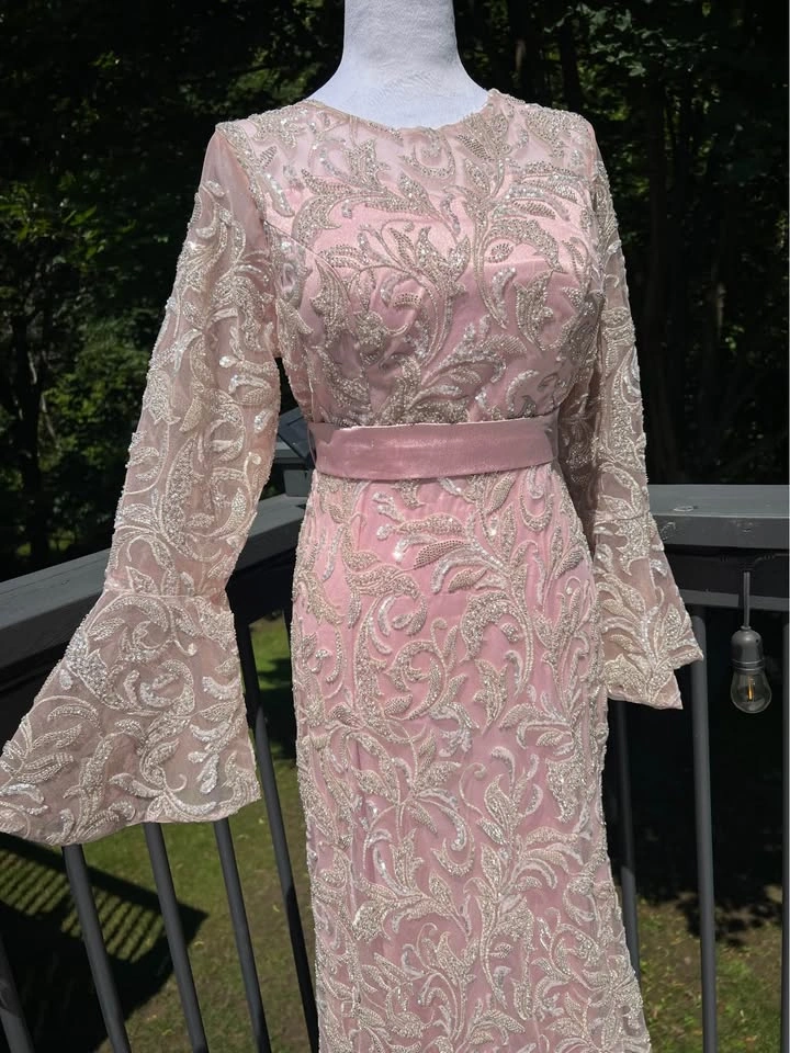 Elegant party wear, evening dress - photo 2