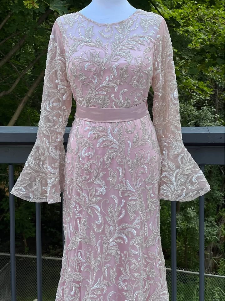 Elegant party wear, evening dress - photo 4
