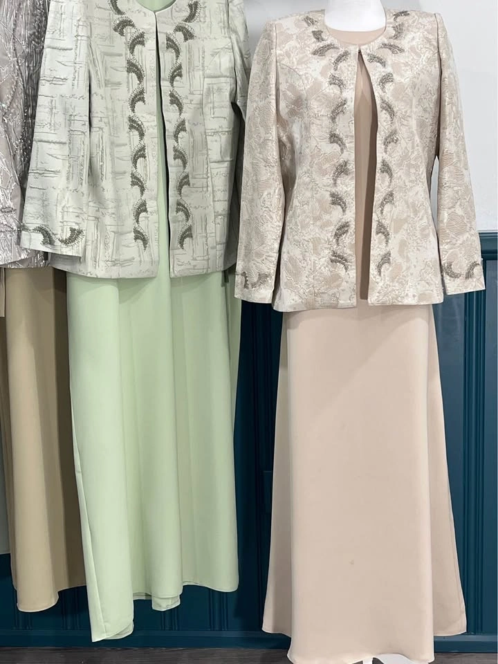 Mother of the Groom and Bride Formal Dress - photo 4
