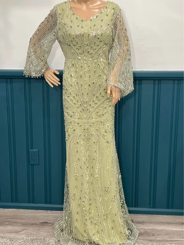 Evening gown, party wear, evening dress - photo 2