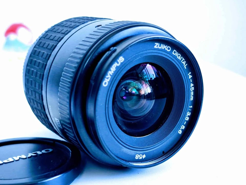 Olympus Zuiko Digital 14-45mm f/3.5-5.6 Lens