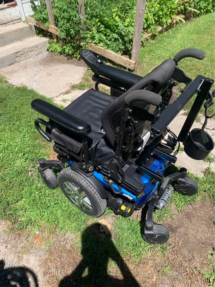 Quantum Q6 Edge 2.0 Power Wheelchair - photo 3