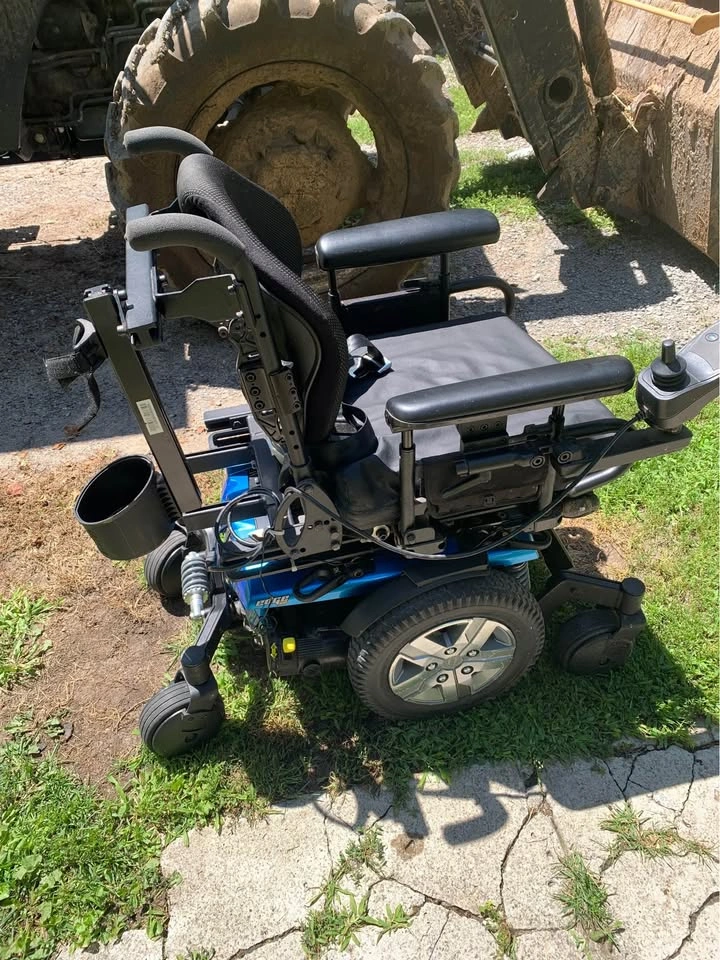Quantum Q6 Edge 2.0 Power Wheelchair - photo 5