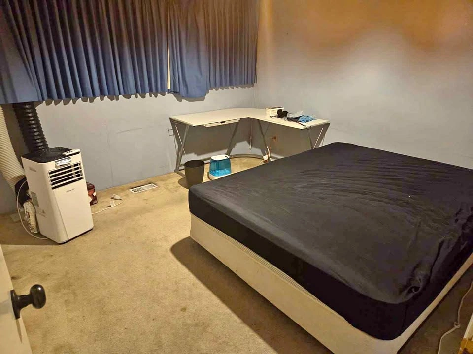 Private room for rent