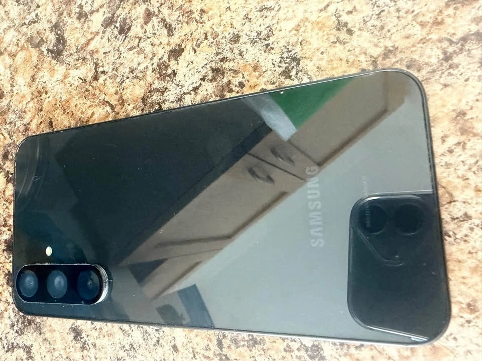 Samsung Galaxy A54 5G - photo 2