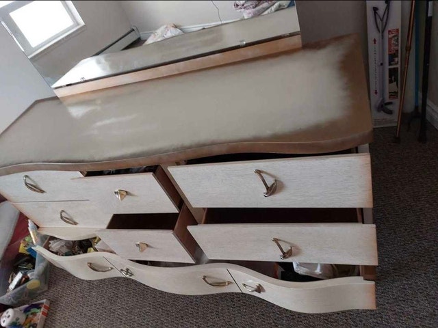 MCM Mid Century Modern Antique Walnut Dresser - photo 3