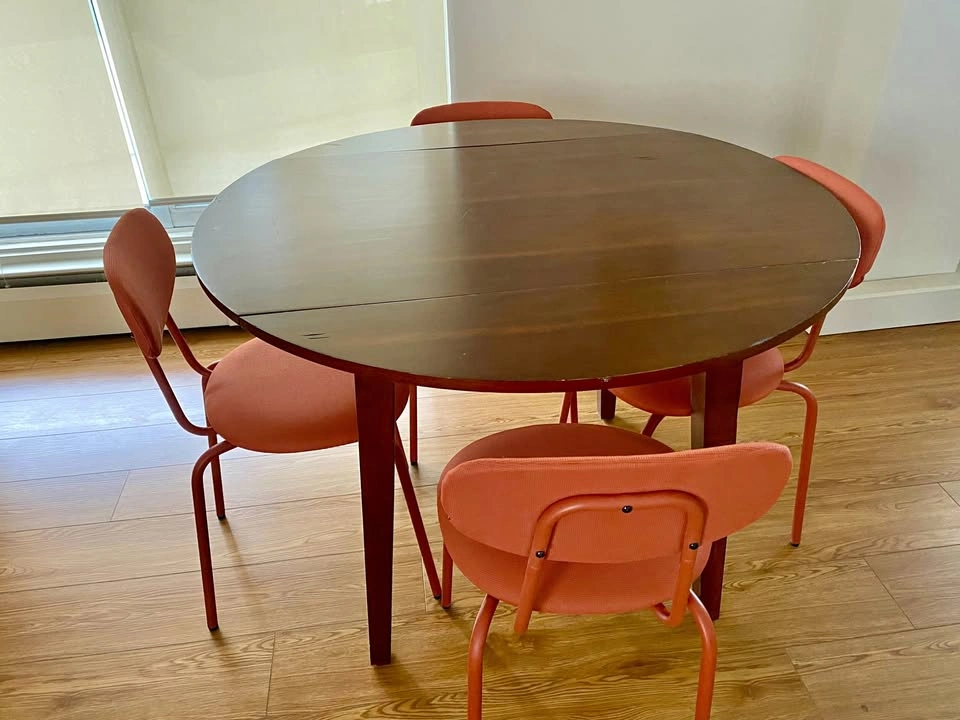 Round wood kitchen table