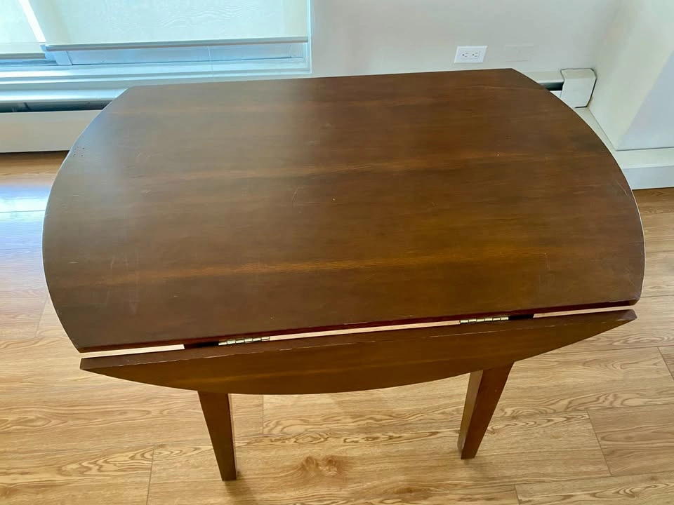 Round wood kitchen table - photo 5