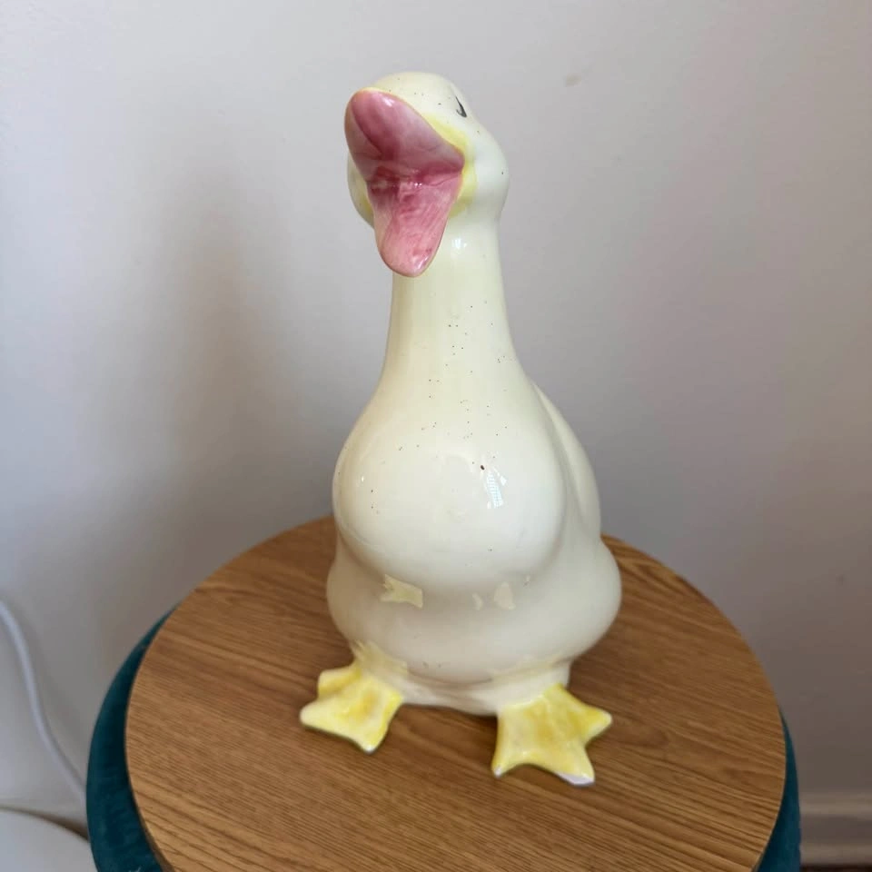 Vintage Ceramic Quacking Duck / Goose Figurine - photo 2